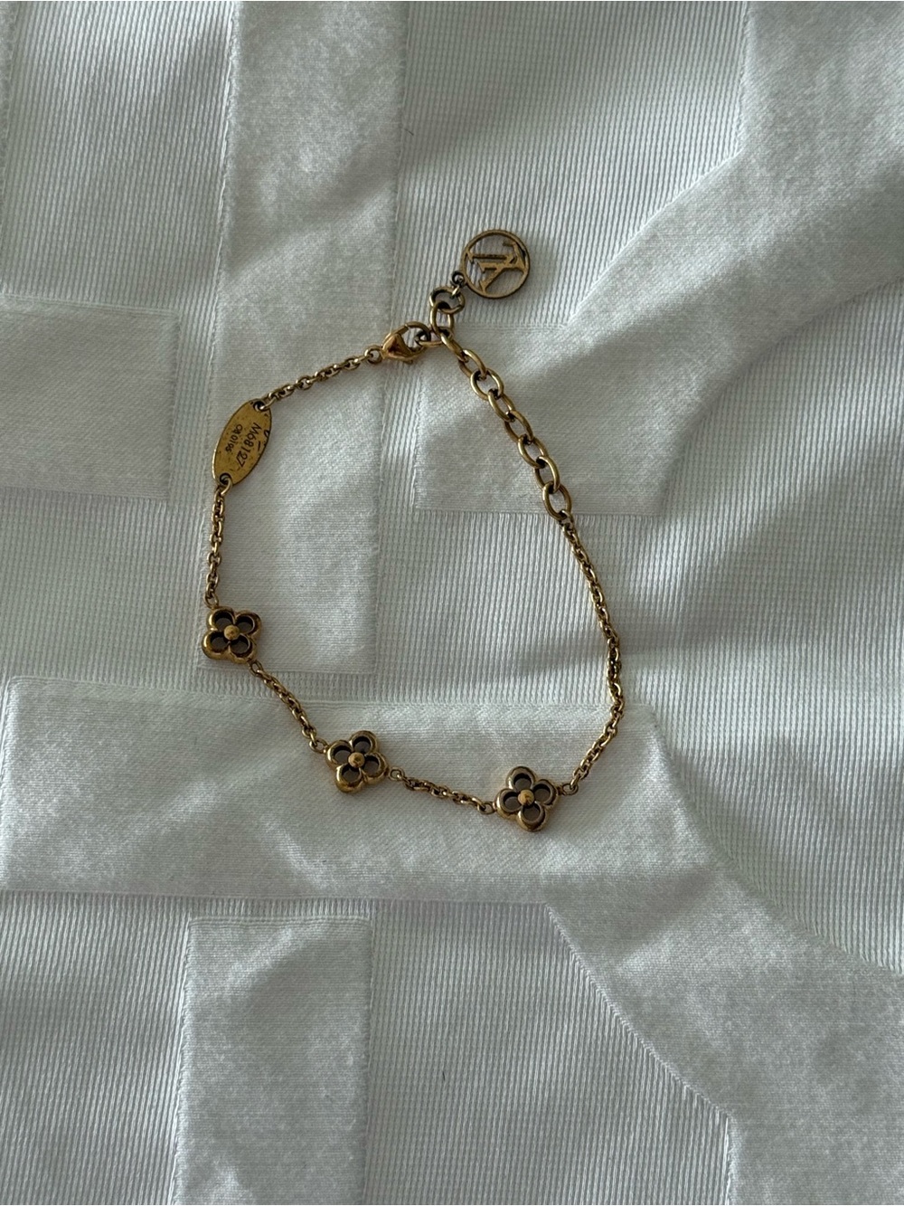 Louis Vuitton M68127 Triple Flower Chain Bracelet Gold Metal